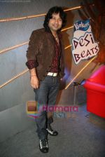 Kailash Kher at Mtv Desi Beats on location in Madh on 27th Aug 2009 (2).JPG